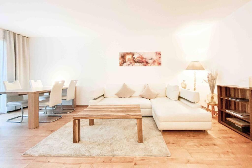 Luxury Home Cinema 2R Apt + Balcony / 65M² Leipzig Exterior foto