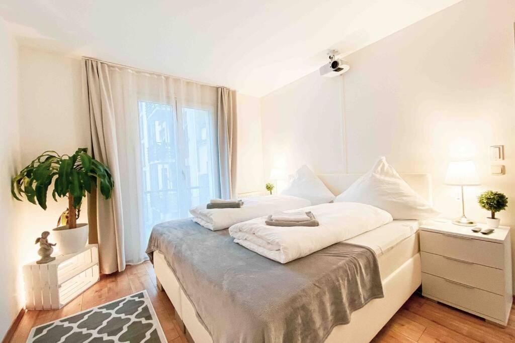 Luxury Home Cinema 2R Apt + Balcony / 65M² Leipzig Exterior foto