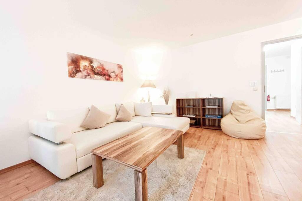 Luxury Home Cinema 2R Apt + Balcony / 65M² Leipzig Exterior foto